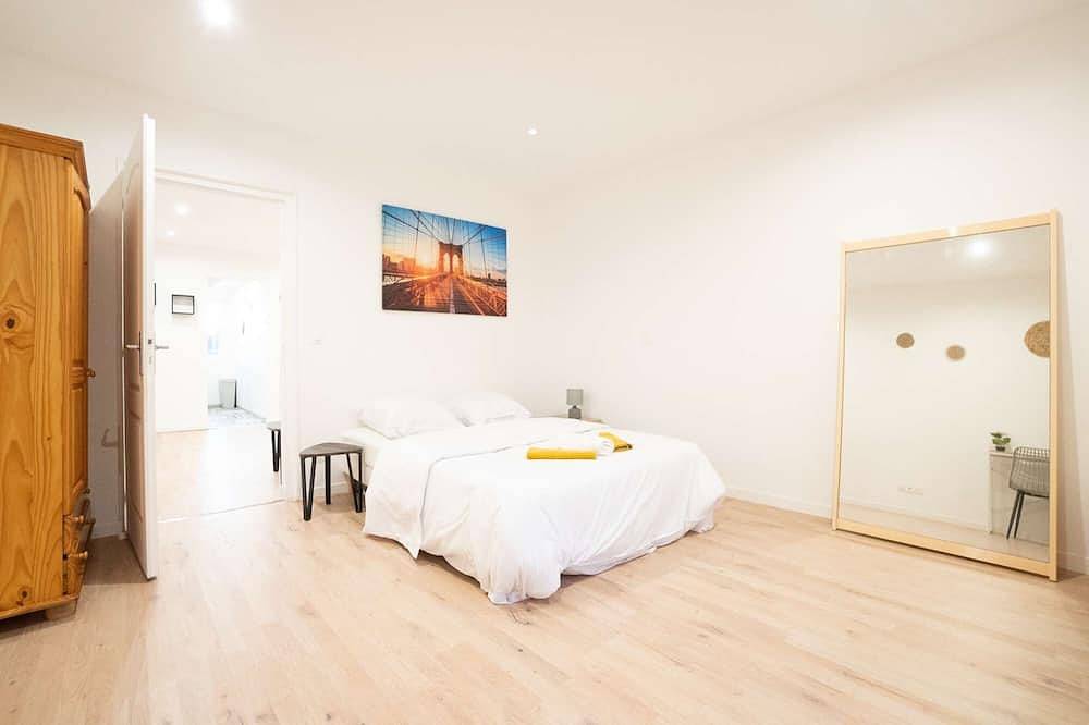 Apartamento entero, Budget Apart City Centre With Parking in Charleville-Mézières, Ardenas