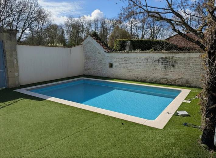 Location de vacances pour 13 personnes, avec piscine ainsi que jacuzzi et terrasse à Messigny-et-Vantoux - 3