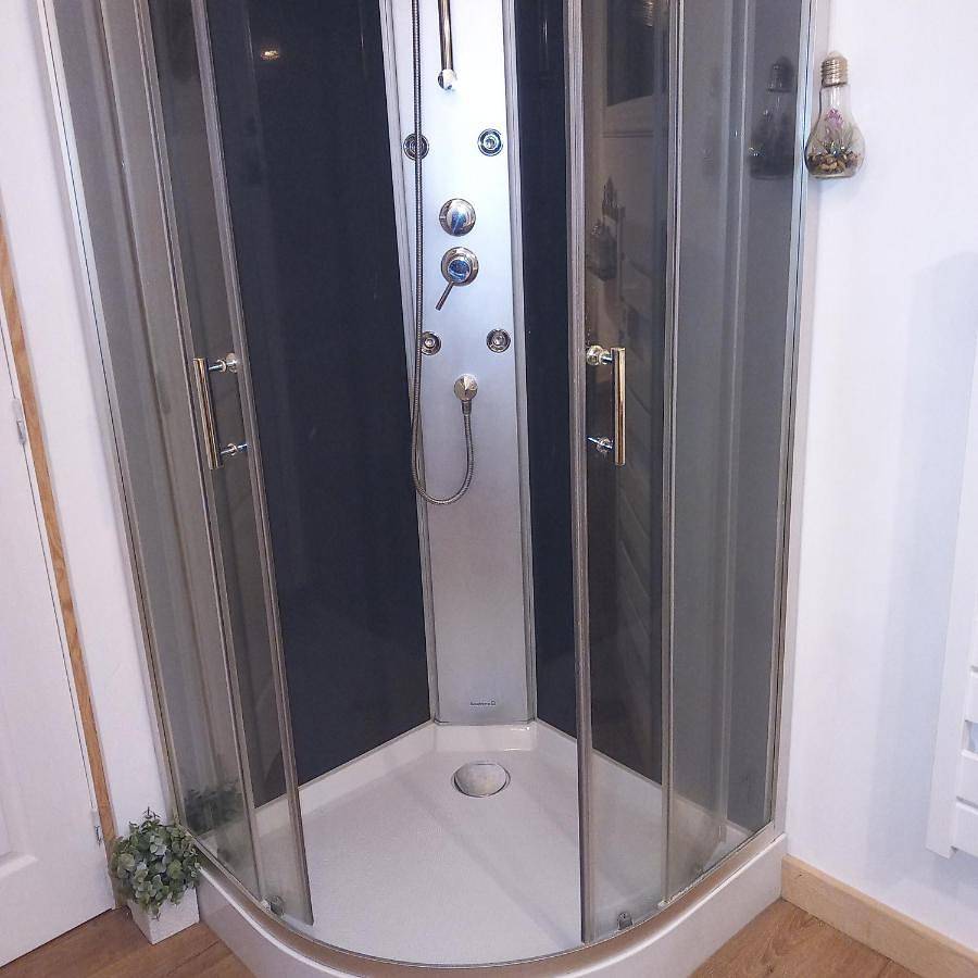 Appartement entier, Two-Bedroom Apartment in Le Pin-la-Garenne, Parc naturel régional du Perche