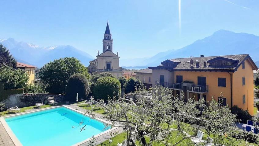 Gîte pour 4 personnes, avec piscine ainsi que jacuzzi et jardin à Domaso - 3