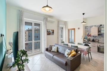 Ferienwohnung für 8 Personen, mit Balkon in Salerno