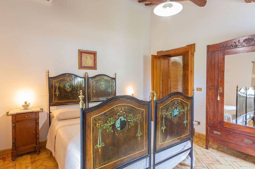 Maravillosa casa de vacaciones privada con A/C, piscina privada, Wifi, Tv, patio, aparcamiento in Penne, Provincia de Pescara