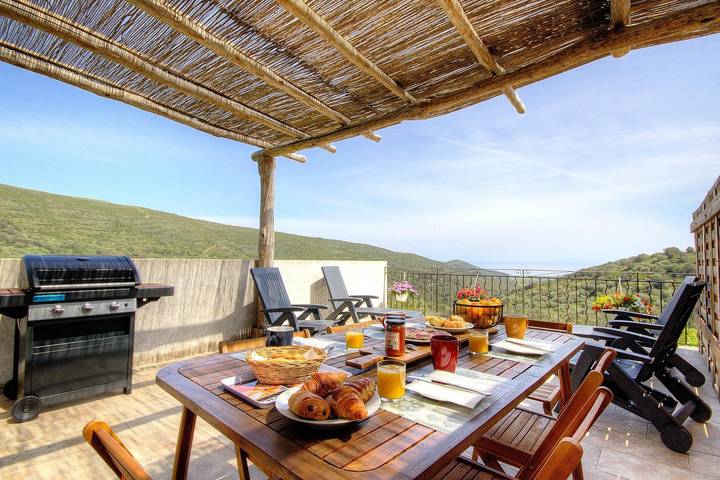 Gîte pour 4 personnes, avec Terrasse et Vue