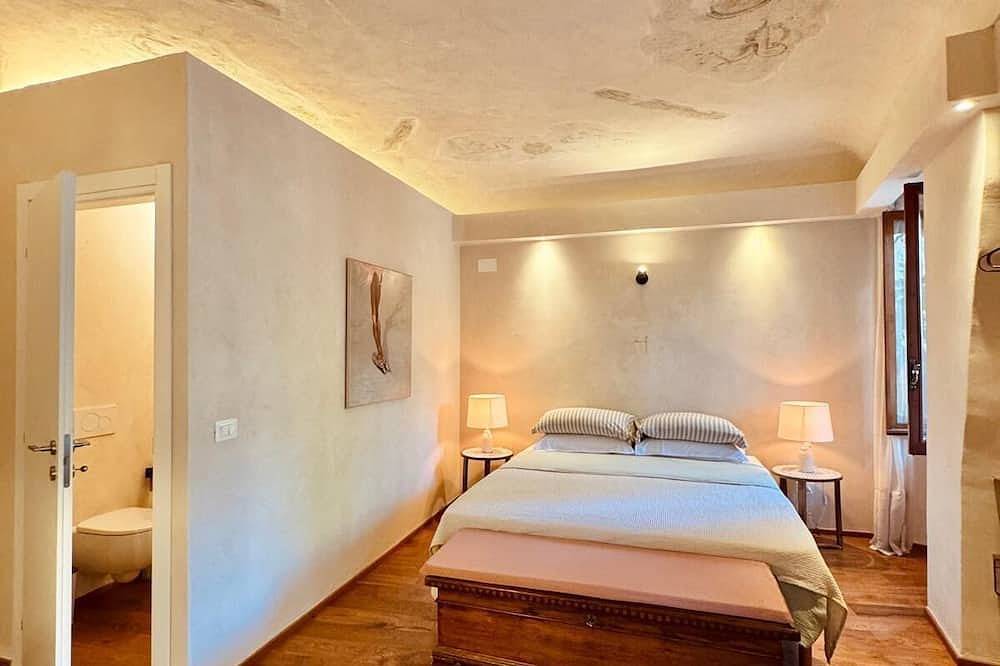 Entire apartment, Atelier Arringo Suite in Ascoli Piceno, Monti Sibillini National Park