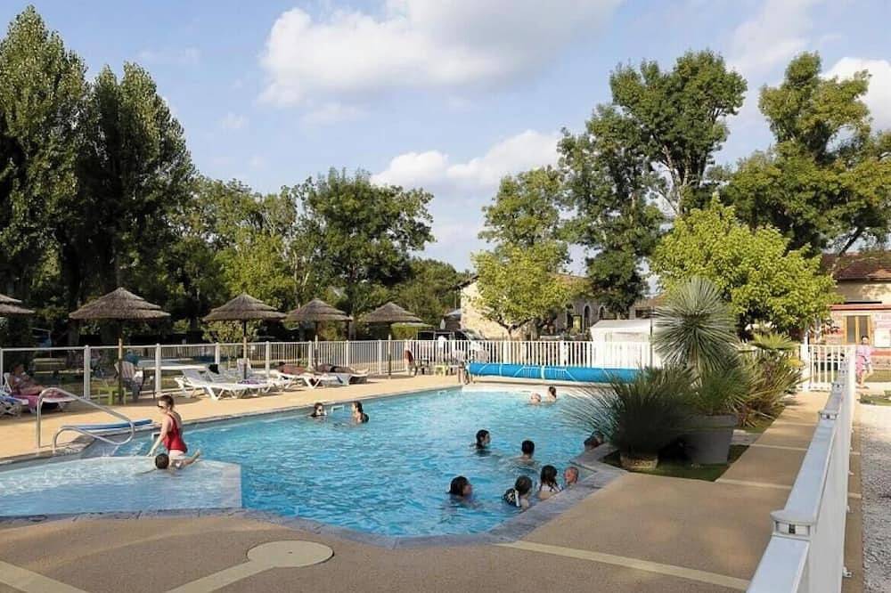 Zecamping 3* familial piscine chauffée pet friendly locatif 20m2 in Montpon-Ménestérol, Périgord Blanc