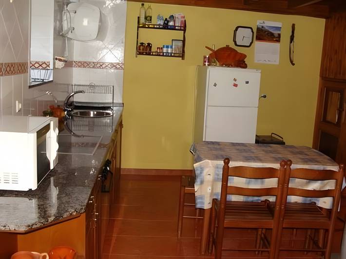 Casa rural para 5 personas, con jardín, Se admiten mascotas en Parque Natural de Somiedo - 4