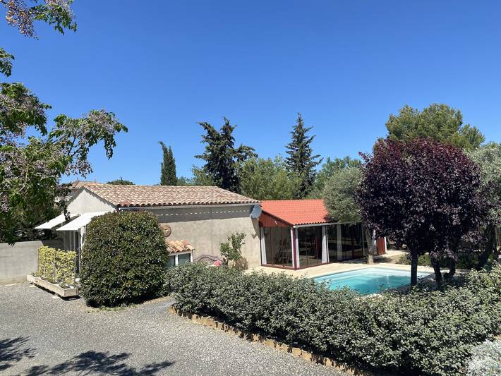 Gîte pour 4 personnes, avec piscine à Pépieux