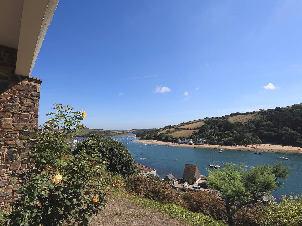2 Poundstone Court in Salcombe, South Devon