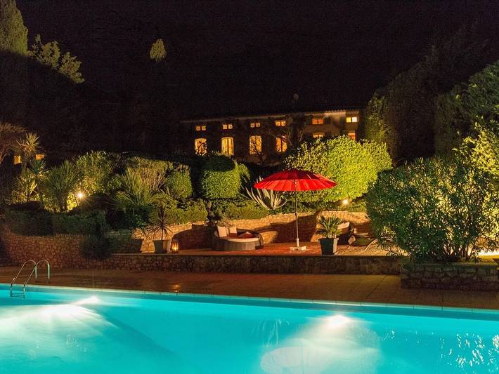 Location de vacances pour 14 personnes, avec piscine et jardin, adapté aux familles à Fabrezan - 4