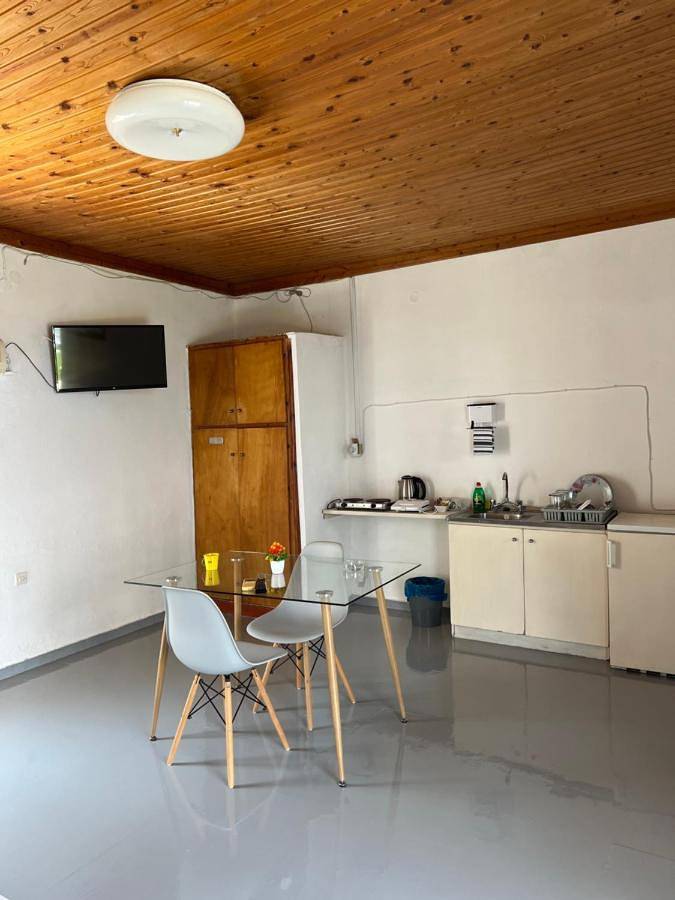 Gîte pour 3 personnes, avec vue et jardin à Koróni - 2