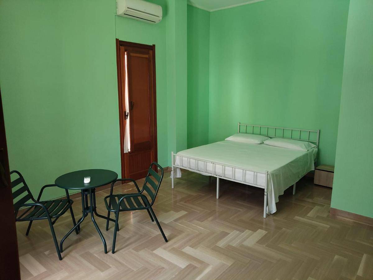 Aurooms in Cinisi, Provincia di Palermo