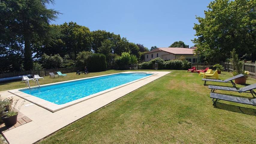 Location de vacances pour 5 personnes, avec jardin et piscine, animaux acceptés à Chaunac - 2