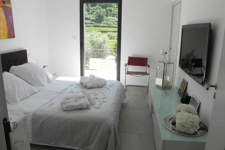 Location de vacances pour 6 personnes, avec sauna ainsi que terrasse et jardin à Venasque - 2