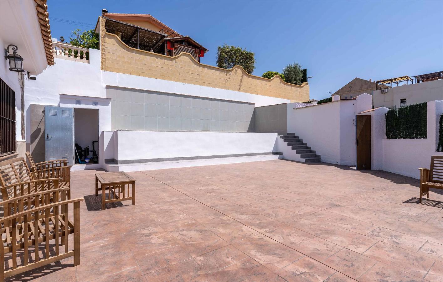 Acogedor oasis con piscina y aparcamiento, a 2,5 km de la playa in Benalmádena, Costa del Sol