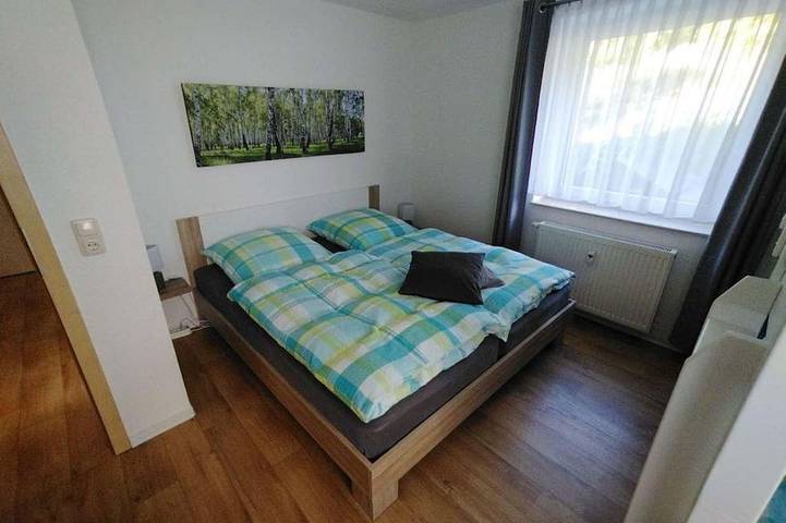 Ganze Wohnung, Ferienwohnung Ebersbach - Ferienwohnung mit Balkon in Ebersbach-Neugersdorf, Oberlausitz-Niederschlesien