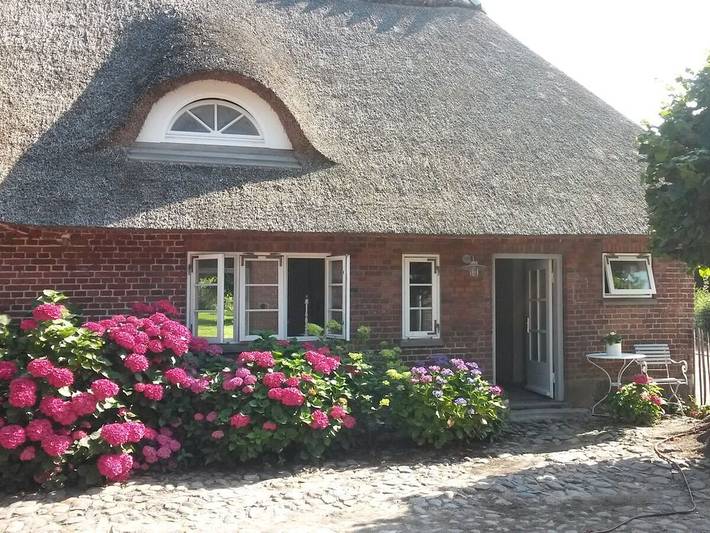 Ferienhaus für 4 Personen, mit Garten und Terrasse in Quern