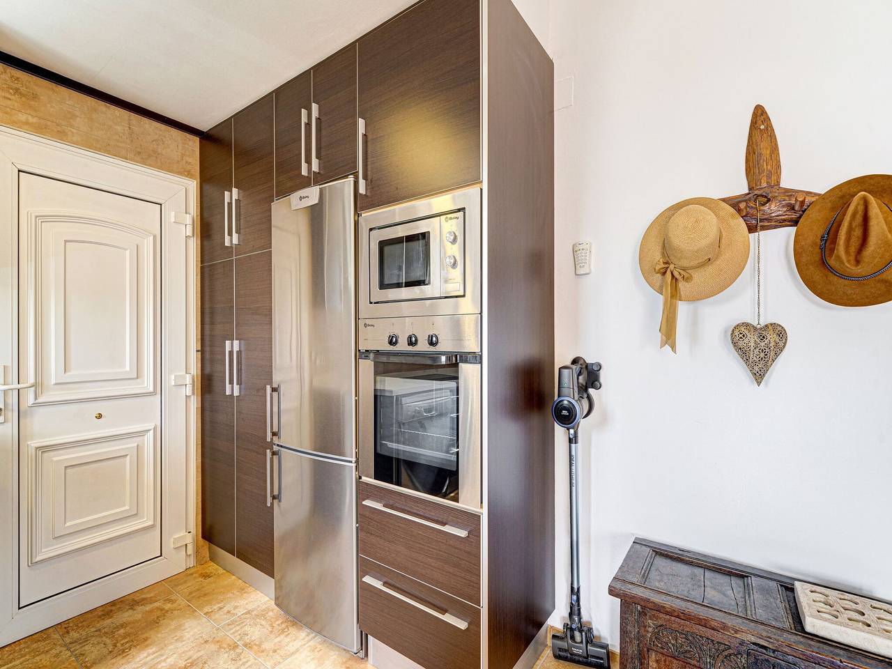 Villa in Oliva near Platja d'Oliva Beach in Tossal Gros d'en Carros, Oliva