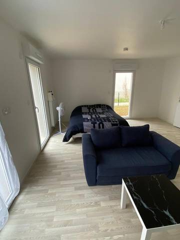 Gîte pour 4 personnes, avec terrasse à Montfermeil