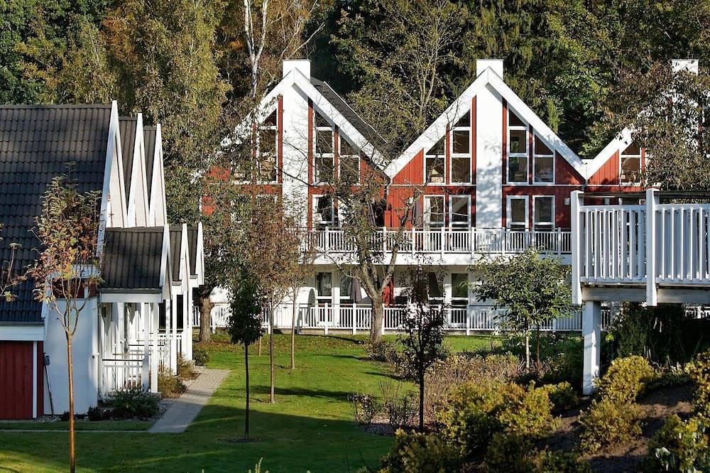 Ferienhaus „Fünen Xxl“ 218m² für 12+2 Pers. im Schlosspark Bad Saarow, Sauna, Whirlpool und Kamin in Bad Saarow, Dahme-Seengebiet