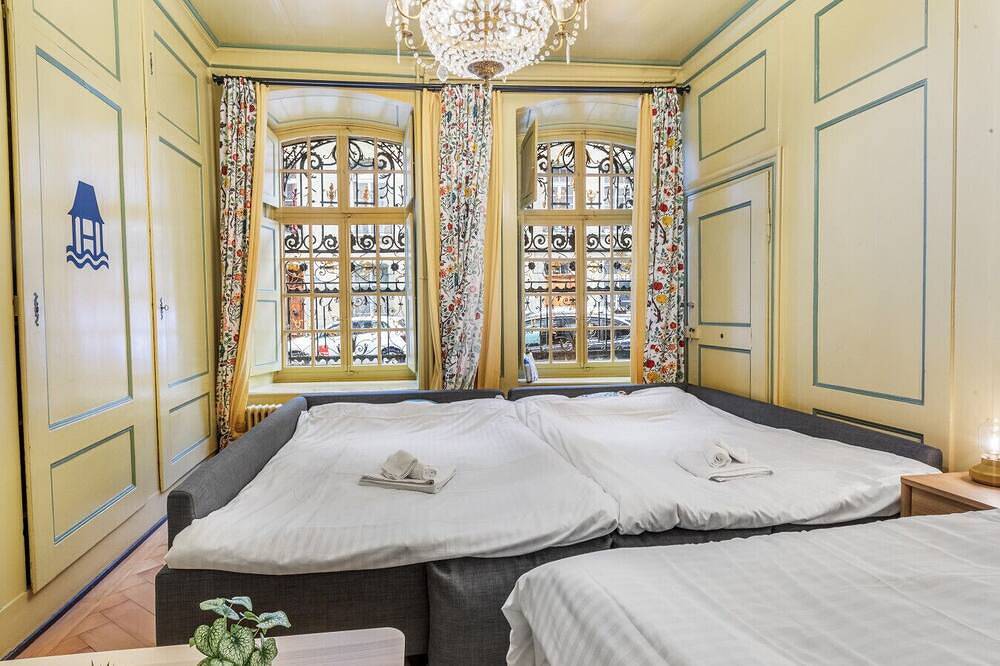 Entire apartment, Atypical room in Fribourg's old town in Fribourg, Canton of Fribourg