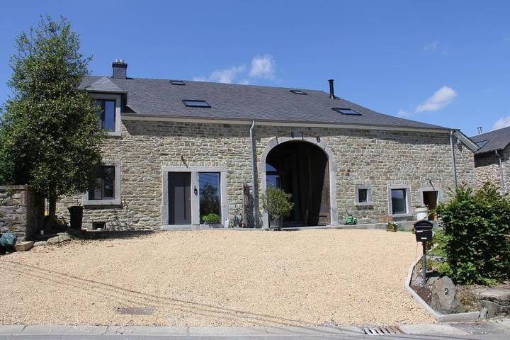 Location de vacances pour 10 personnes, avec jardin et vue, animaux acceptés à Paliseul - 2