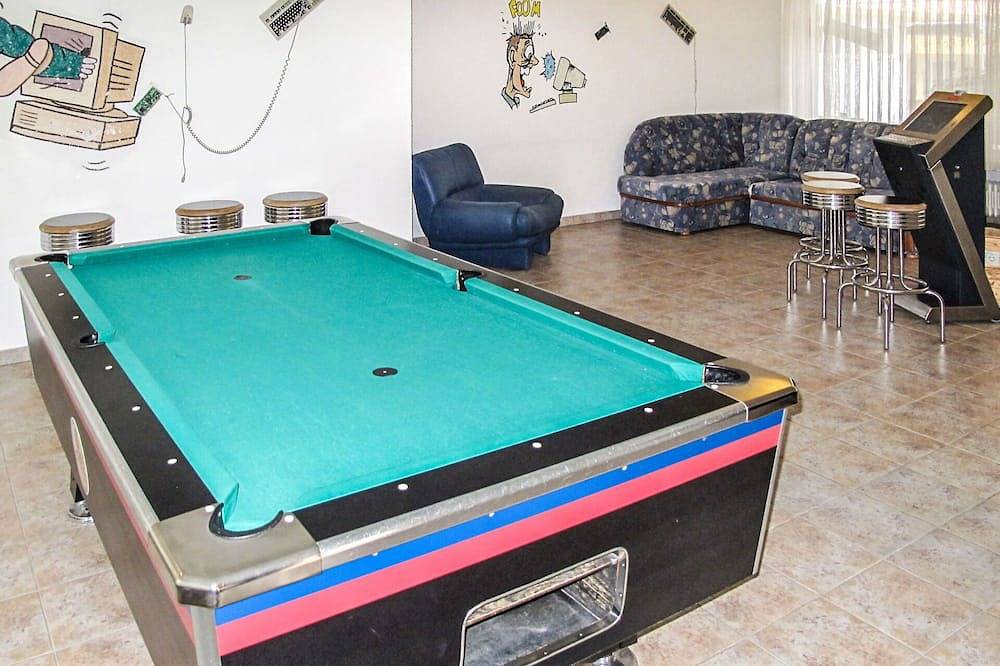 Herrliche Wohnung in einem Ferienhaus für 6 Personen mit Pool, Tv und Terrasse in Maierhöfen, Bayerisch Schwaben