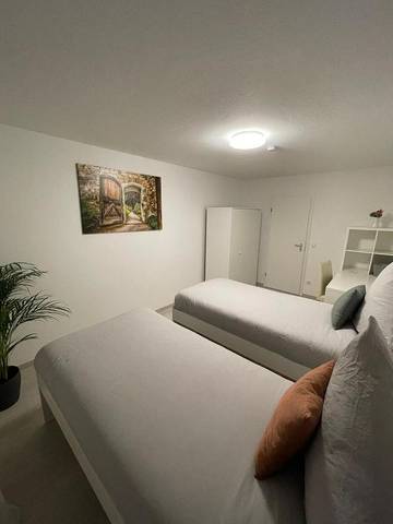 Ferienwohnung für 2 Personen, mit Ausblick und Garten in Karlsruhe