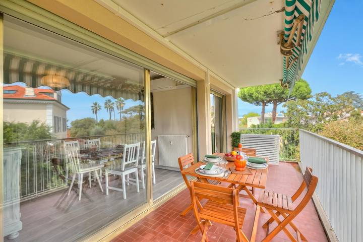 Gîte pour 6 personnes, avec terrasse, adapté aux familles dans Cap d’Antibes - 2