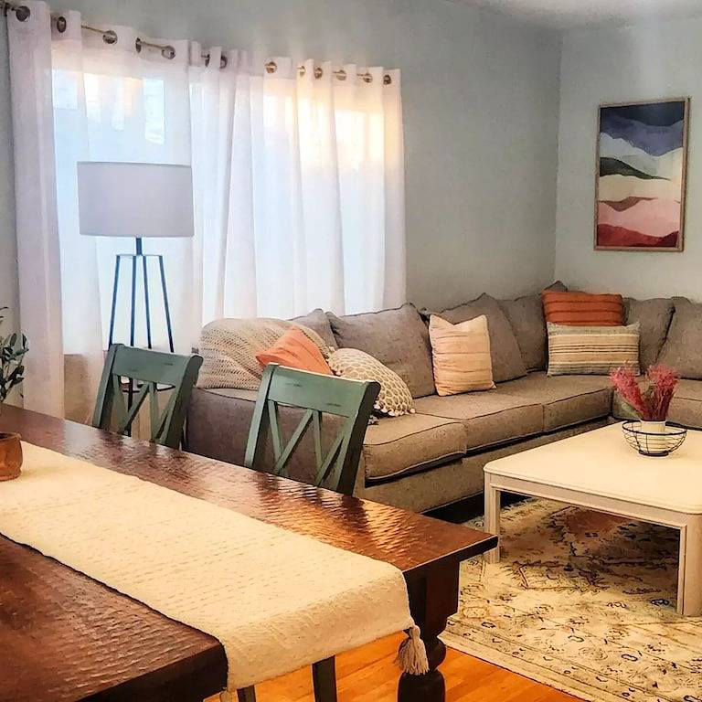 Comfortable in the heart of historic Anaconda! in Anaconda-Deer Lodge County, Deer Lodge County