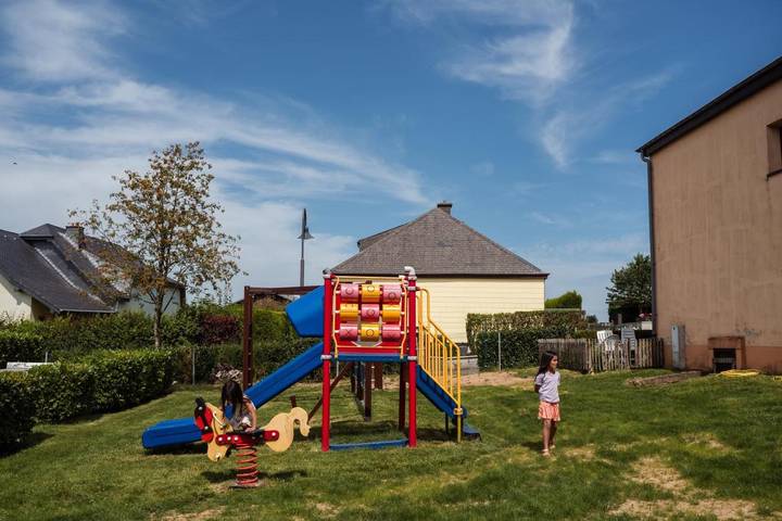 Tente pour 6 personnes, avec terrasse et piscine dans Luxembourg - 3