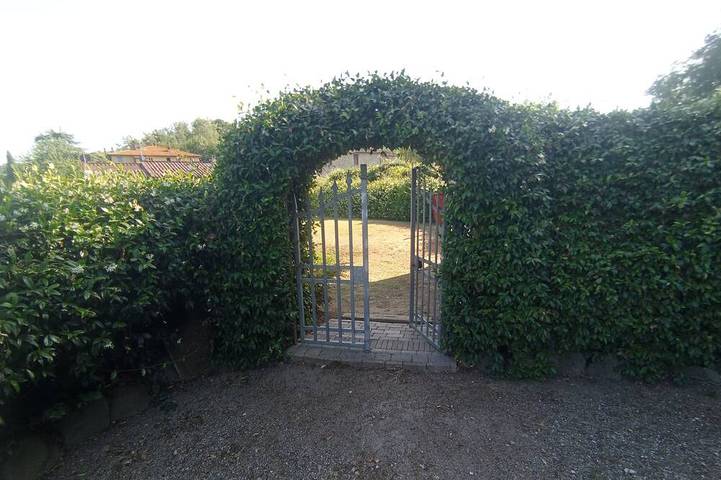 Location de vacances pour 4 personnes, avec jardin à Montecarlo (Toscane)
