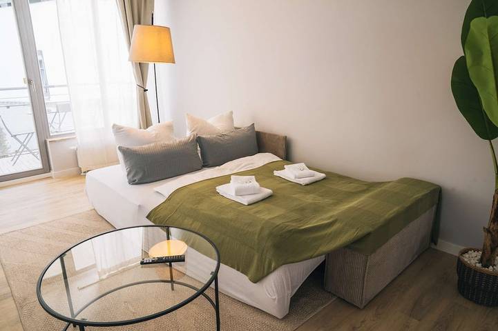 Ganze Wohnung, Rr | Beautiful Apartment 80m² | Lift | WIFI in Halle, Saale-Unstrut