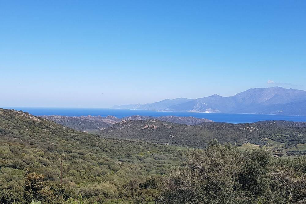 Sehr funktionales Einfamilienhaus in Santo-Pietro-di-Tenda, Calvi und Umgebung