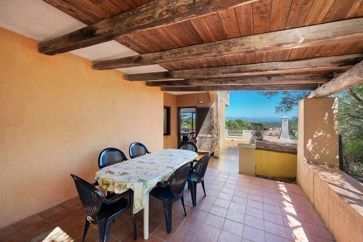 Entire apartment, Apartment 'Sea View Accommodation with Garden' with Sea View, Private Terrace and Private Garden in Ruoni, Santa Teresa Gallura (Municipality)