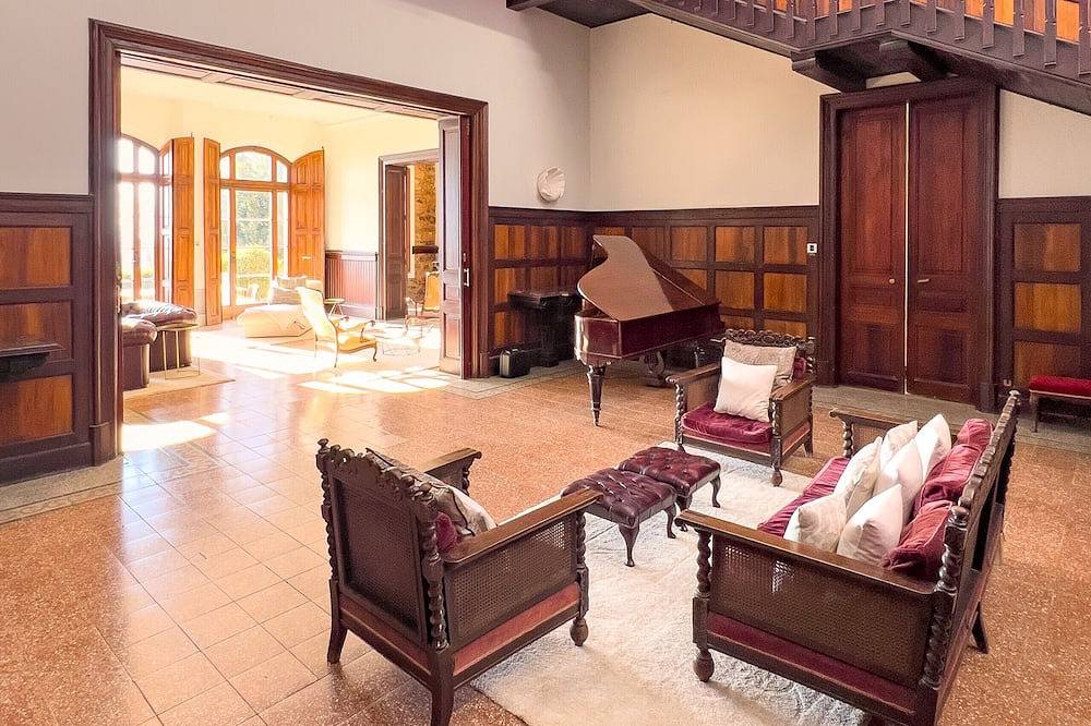 Elegant Castle villa with Pool in Catalonia, Spain in Sant Hilari Sacalm, Girona Province