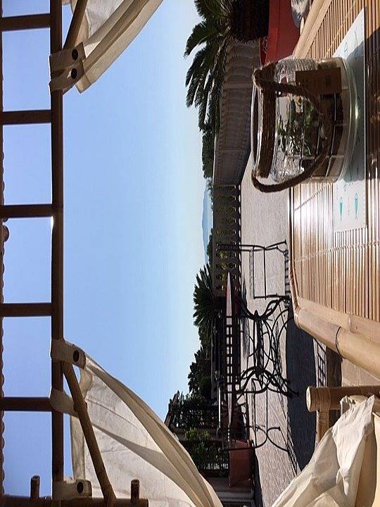 B&B : "Entre Mer et Jardin" (Ei Riazi) - Entre Mer et Jardin in Sausset-les-Pins, Région d'Istres