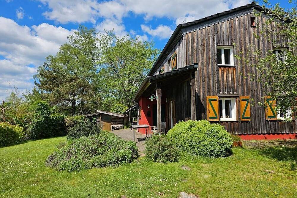 Natur & Wellness ''auf der Hardt'' *Jaccuzzi *Sauna *alleinlage im Wald in Mürlenbach, Vulkaneifel