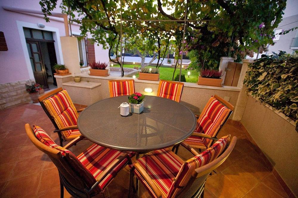 Appartement entier, Appartement de deux chambres avec une piscine Preko, Ugljan in Plaža Jaz, Preko