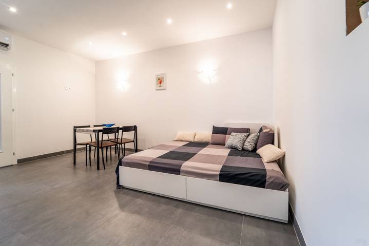 Apartamento entero, GuestHost - Cozy and Bright apartment in Trieste in Trieste, Provincia de Trieste