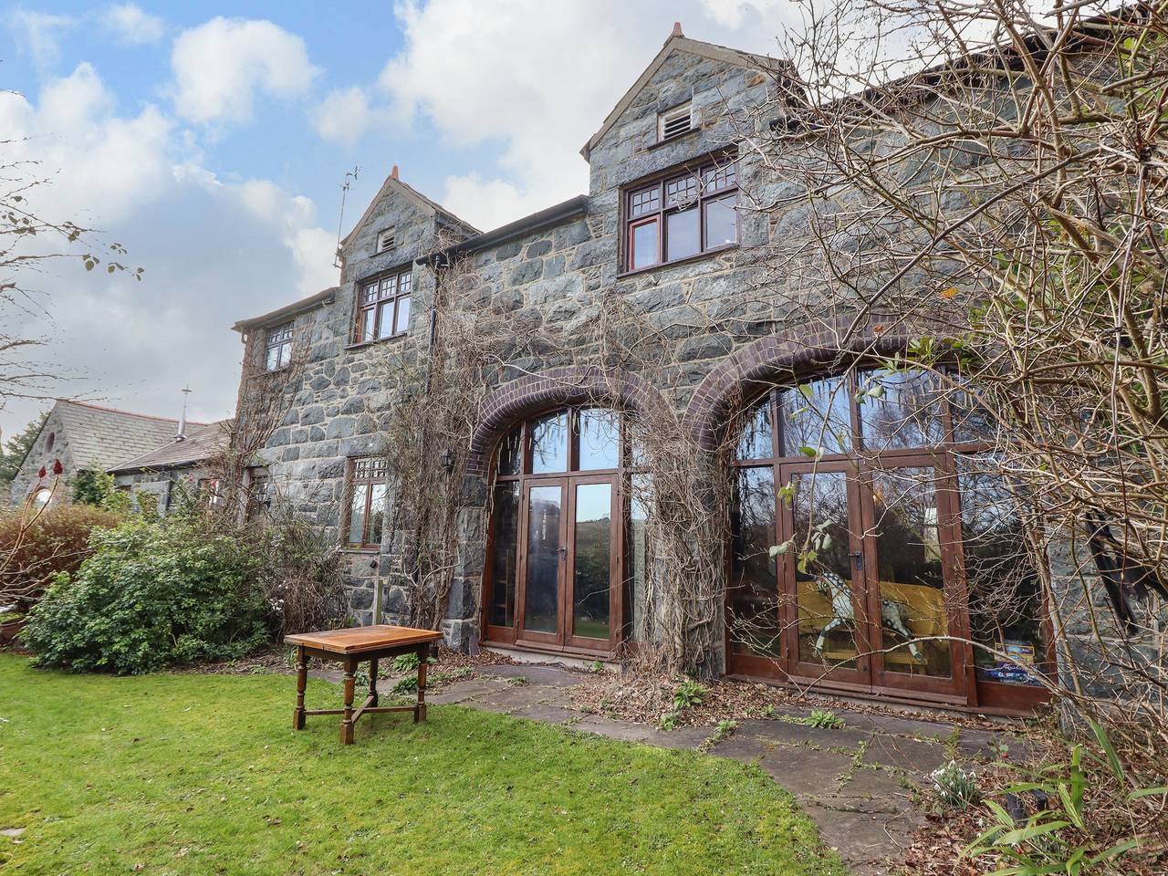 The Old Granary in Henryd, Snowdonia