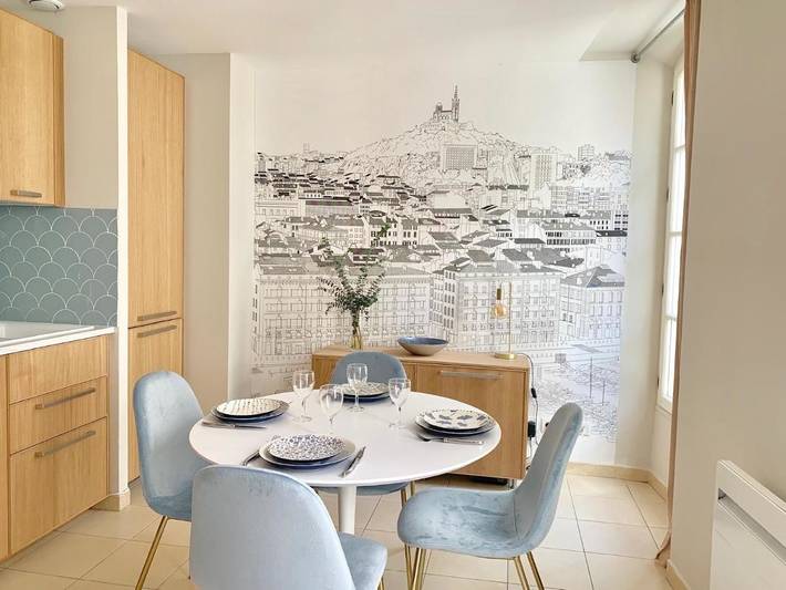 Gîte pour 4 personnes, avec vue dans Office De Tourisme Et Des Congres De Marseille