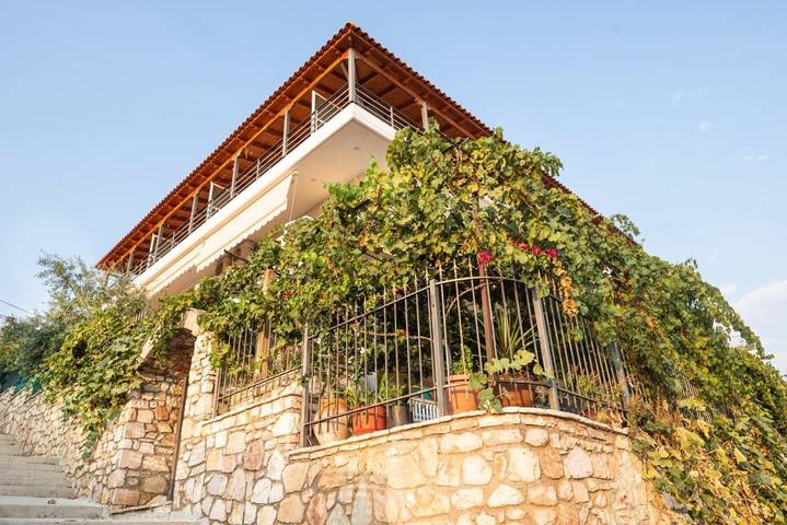Chambre d’hôte pour 2 personnes, avec Balcon et Terrasse ainsi que Jardin et Vue