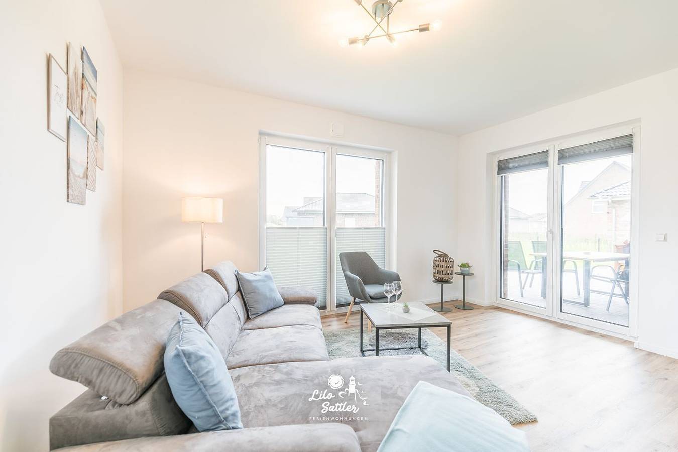 Top-Neubau Ferienhaus für 4 Personen mit Hund + Terrasse und Garten in Büsum, Dithmarschen
