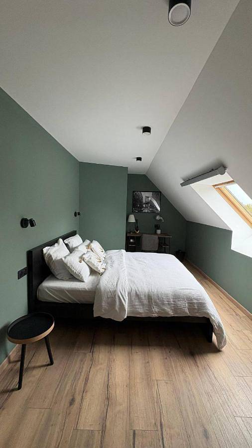Chambre d’hôte pour 2 personnes, avec Jacuzzi ainsi que Piscine et Sauna à Curgies