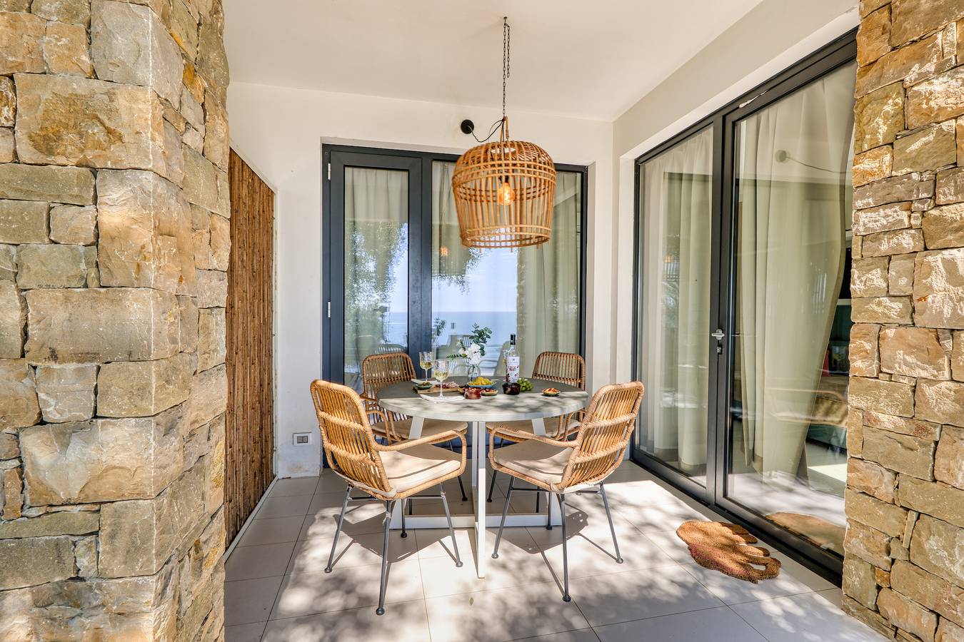 Boutique Pool Apt. Balzi Rossi - Roma 2 in Grimaldi (Ventimiglia), Ventimiglia