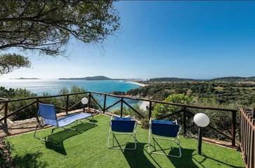 Villa pour 6 personnes, avec jardin et vue, animaux acceptés à Villasimius