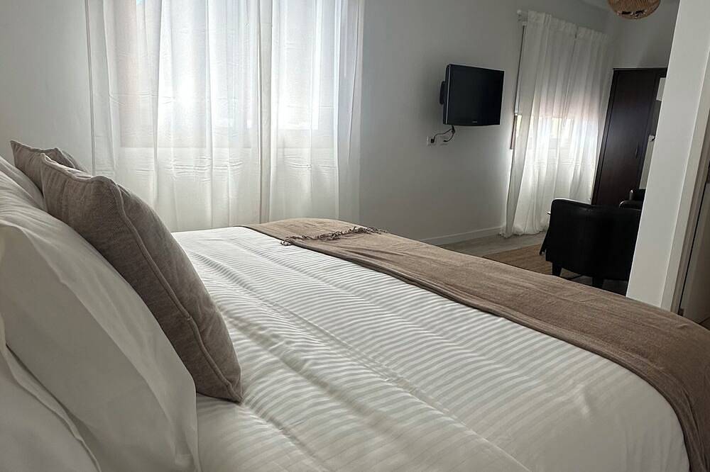 Junior suite double with breakfast - Casa Regina Tenerife with terrace and Pool in Tamaimo, Santiago del Teide