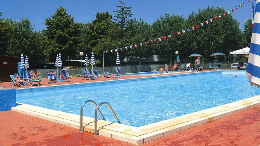 Bungalow für 6 Personen, mit Pool und Terrasse, mit Haustier in Ligurien - 2