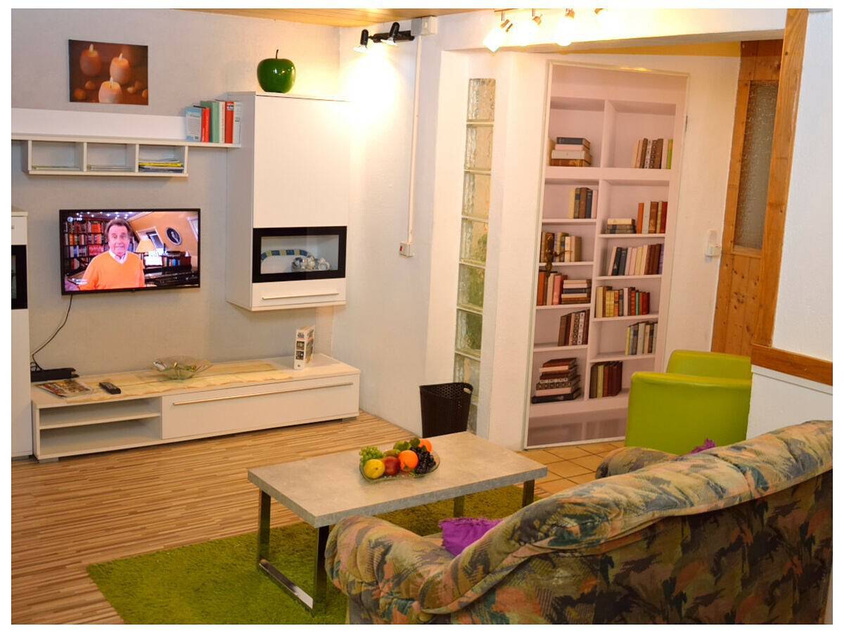 Ganze Wohnung, Gemütliche Ferienwohnung "Waldraff" mit Terrasse, Wlan & Spielplatz in Ostrach, Region Bodensee-Oberschwaben