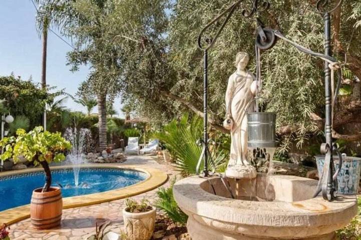 Casa vacanza per 10 persone, con piscina e giardino, con animali domestici in Lorca